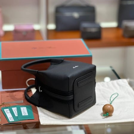 حقيبة لوروبيانا - LORO PIANA مقاس16cm