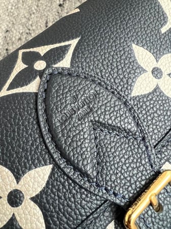 لوي فيتون DIANE مقاس23cm