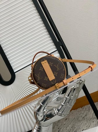 لوي فيتون Mini Boite Chapeau مقاس13cm