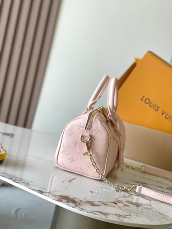 لوي فيتون Speedy Bandoulière 20 مقاس20.5cm