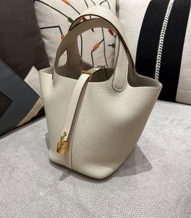 شنطه هرمز - HERMES بيوكتين مقاس 18cm