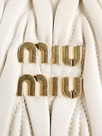 ميو ميو Wander Matelassé مقاس 20cm