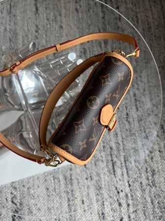 لوي فيتون Nano Diane مقاس 19cm