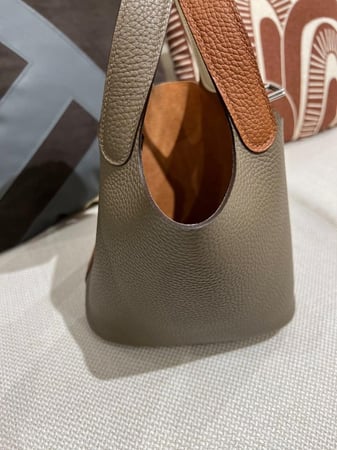 شنطه هرمز - HERMES  بيوكتين مقاس 18cm