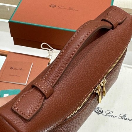 حقيبة لوروبيانا - LORO PIANA مقاس 19cm
