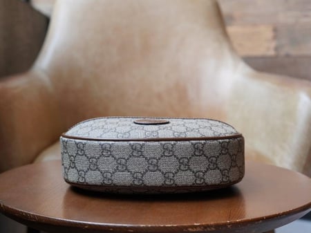 قوتشي GG Supreme مقاس 22cm