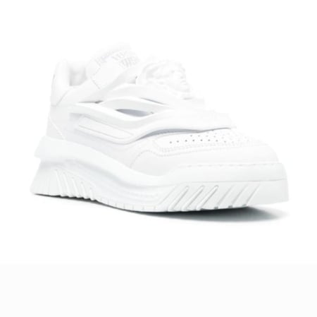 حذاء فرزاتشي Versace