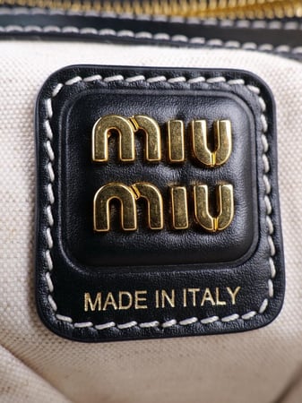 ميو ميو IVY leather bag مقاس 35cm