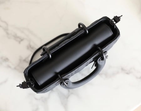 حقيبة ديور - DIOR  جوي مقاس 22cm