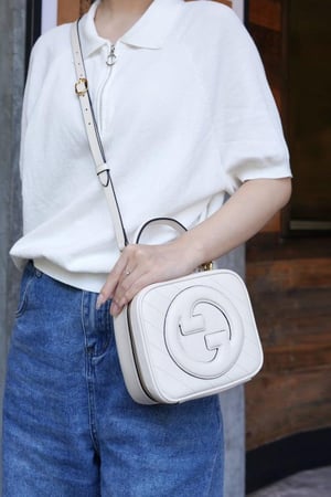 قوتشي BLONDIE مقاس 17cm