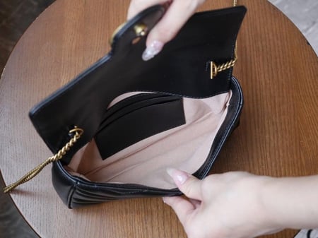 قوتشي جي جي مارمونت مقاس 21cm