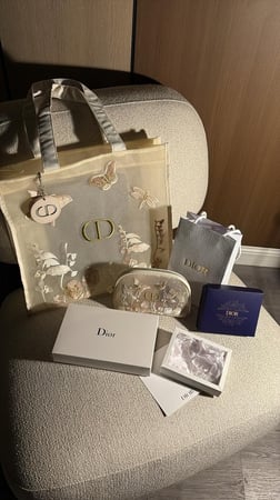 باكج Dior الموسمي