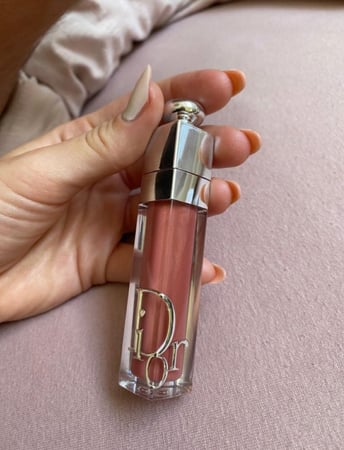 قلوس Dior الاصلي درجه012