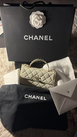 Chanel bag تسليم فوري