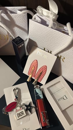 باكج Dior الاصلي