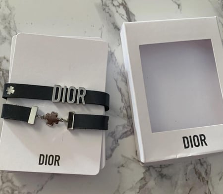 سواره DiOR