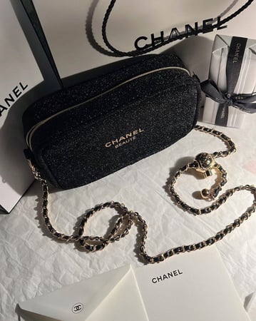CHANEL Bag الأصليه