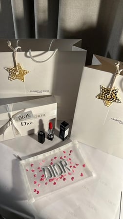 تسليم فوري Gift DiOR