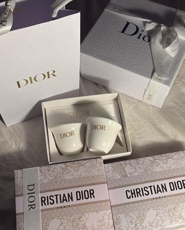 فناجيل Dior