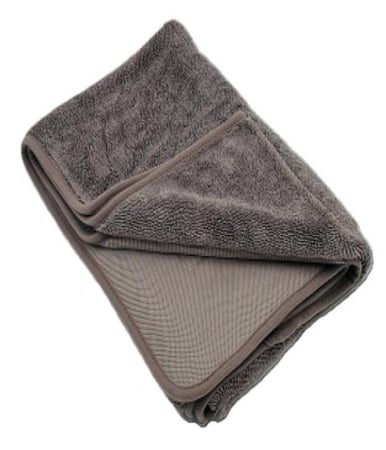 فوطة تجفيف مايكروفيبر من تيتانيو بحجم ١٥٠ سم × ٧٥ سم TITANIO DRYING MICROFIBER TOWEL 150cm*75cm