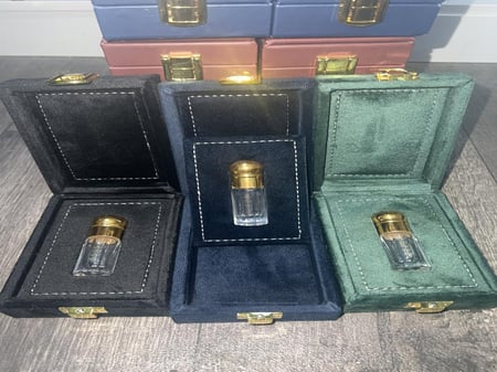 شنطة جلد ربع توله أو أوقية