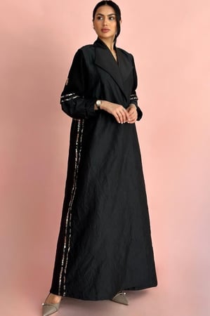 عبايه من التفته المجعده محدده بورد#907