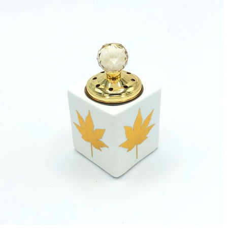 مبخر مكعب مع ورق مذهب غطاء مع كرستالة