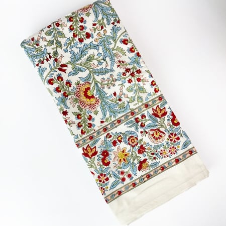 مفرش طاولة - ملون