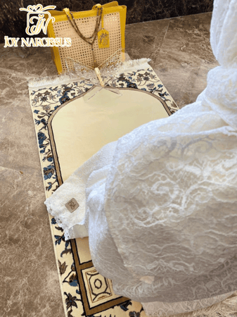 سبحة كريستالية معطرة متجر جوي