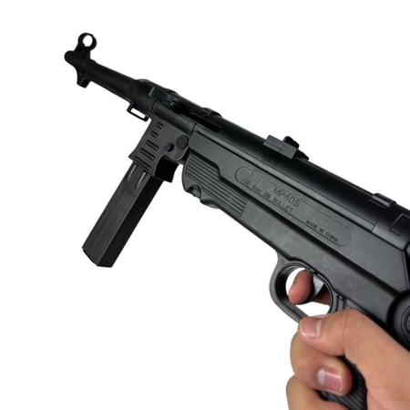 لقطة احترافية لمسدس خرز بشكل رشاش