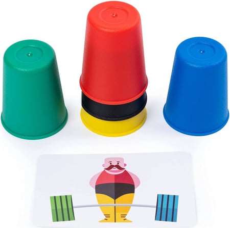 لعبة الأكواب