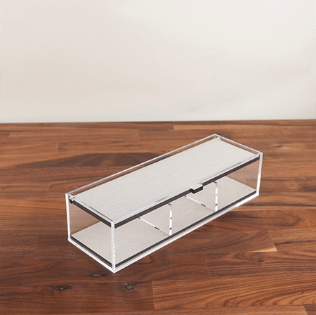 علبه وسط مستطيل