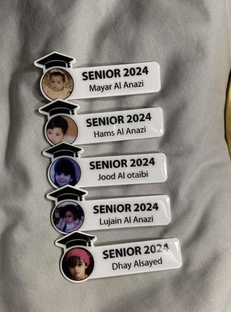 بروش التخرج بالاسم والصورة