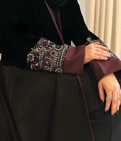 عبايه تطريز هندي