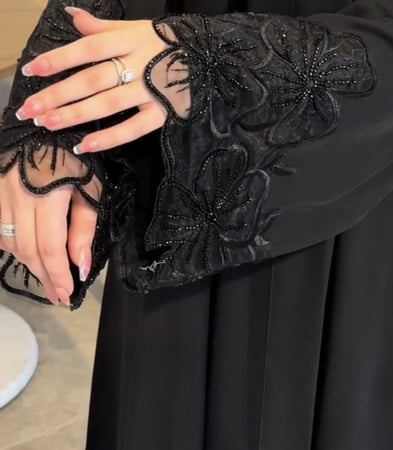 عباية الورد