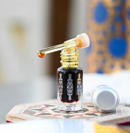 دهن عود بورمي مُميز