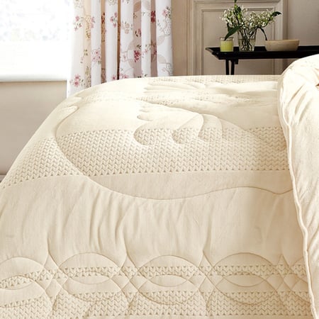 BONNIE-001 مفرش شتوي فاخر مخمل سميك نفرين 6 قطع بيج فاتح