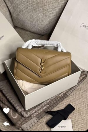 SAINT LAURENT ماستر