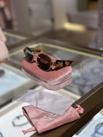 MIU MIU ميو ميو