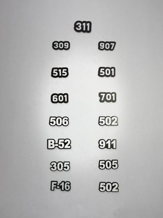 ملصق برموز قبائل مختلفه1