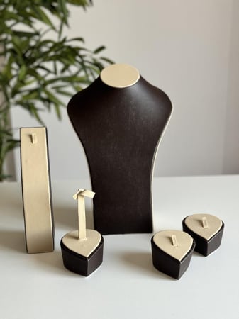 ستاند مجوهرات