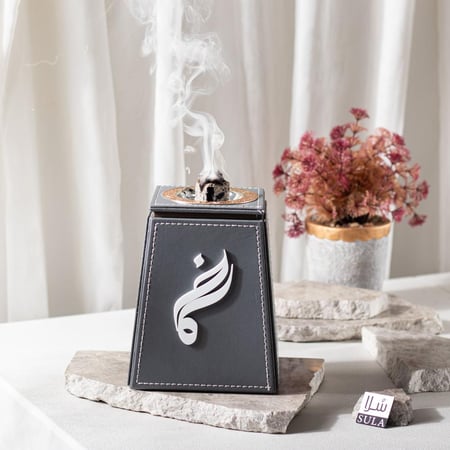 مبخرة جلدية - زهرة