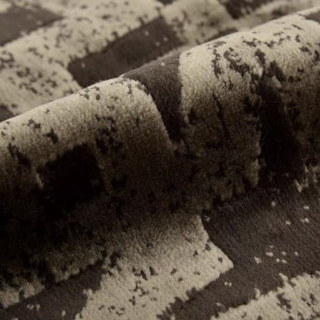 غطاء خدادية مخملي فاخر لون بني