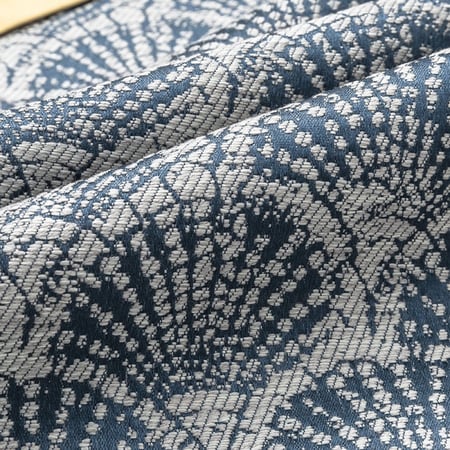 كوشن غطاء بتصميم انيق