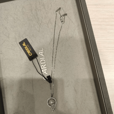 سلسال كارديال وباقة ورد