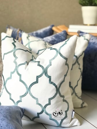 غطاء وسادة موروكون تطريز ذهبي