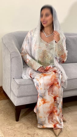 مخور سُهى حرير ايطالي قماش بدون تفصيل   بدون طرحه