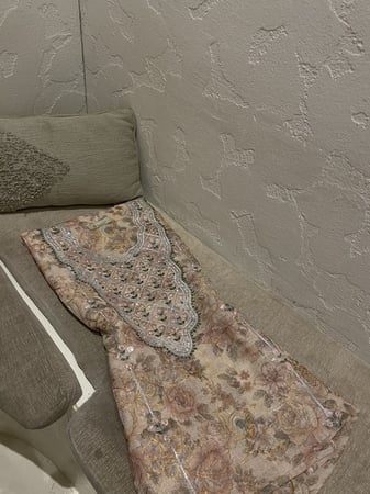 مخور اورجانزا متروس فصوص بدون تفصيل