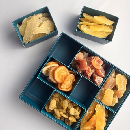 بوكس فواكة مجففة فاخر