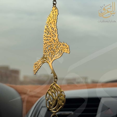 تعليقة سيارة شكل صقر مع كسرة عود